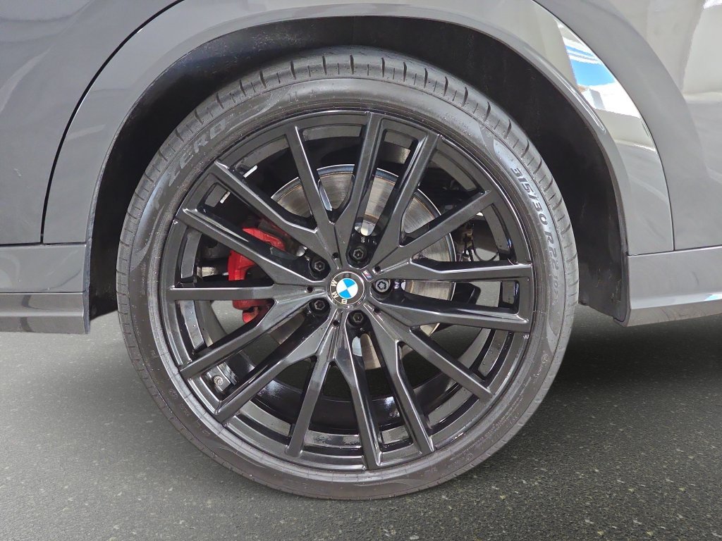Used 2026 Dravit Grey Metallic BMW xDrive40i image 32