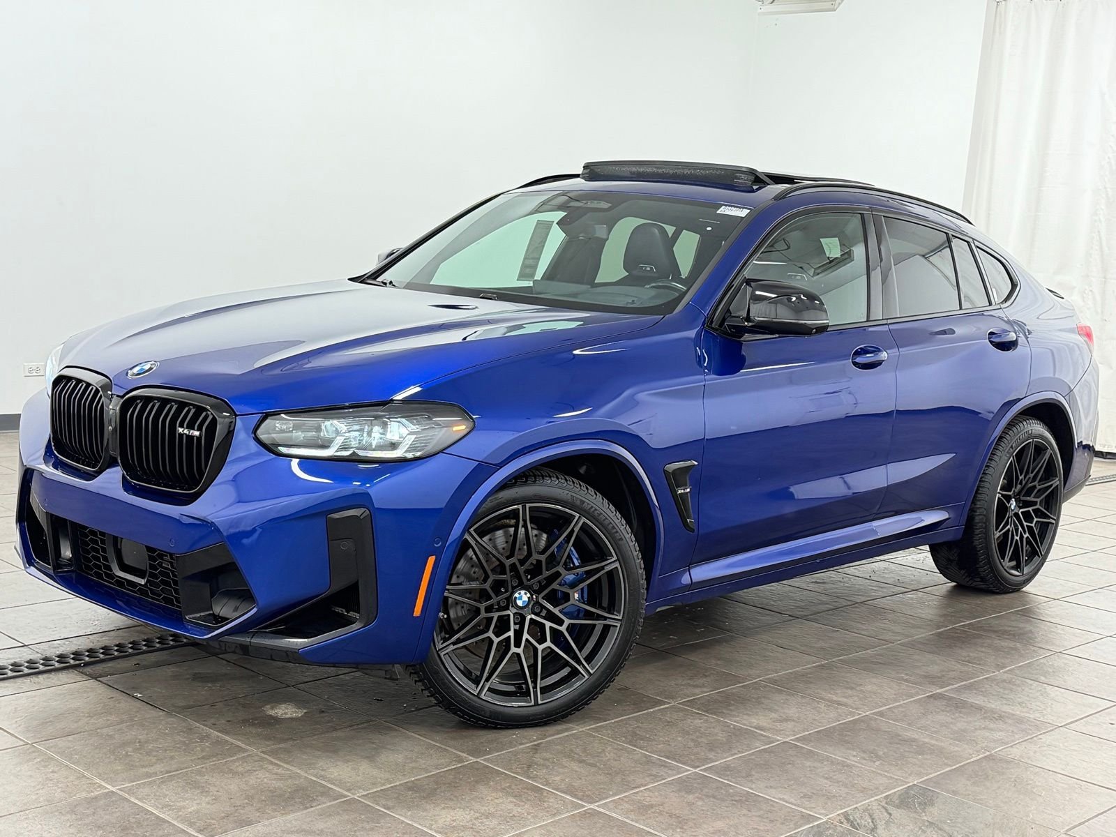 2022 BMW X4 M -'s photo