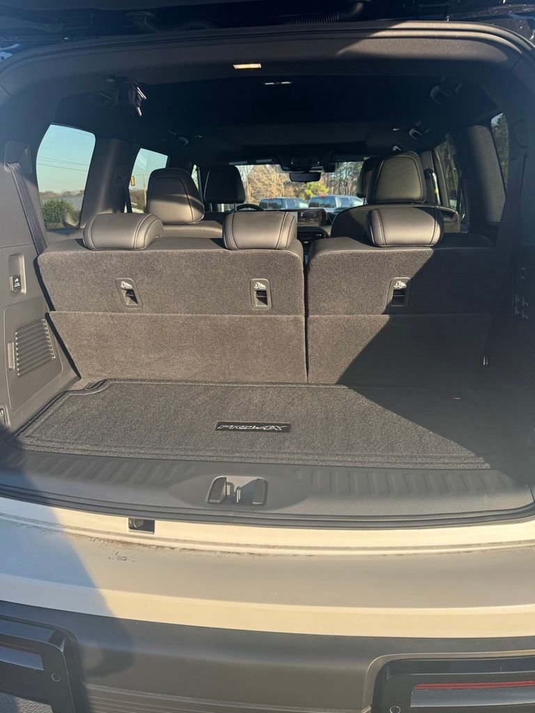 New 2026 Aspen White TriCoat / Super Black Two-tone Nissan PRO-4X® image 20