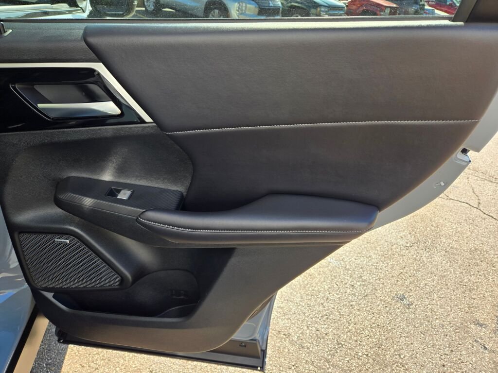 2025 Mitsubishi Outlander Trail Edition - Photo 9