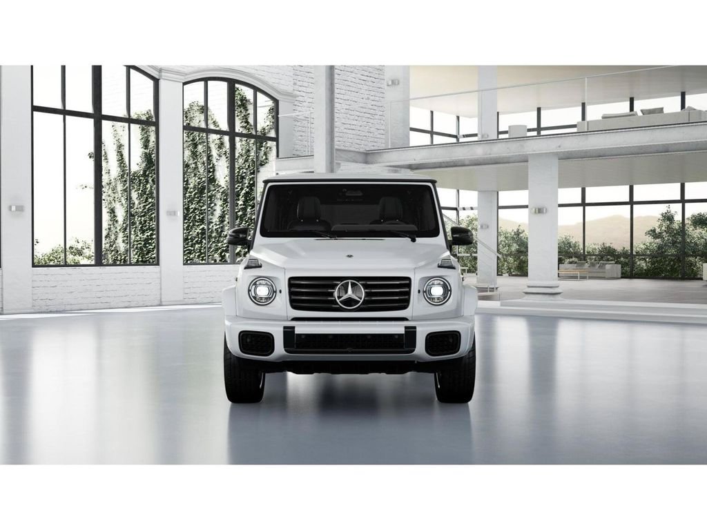 Used 2025 MANUFAKTUR Moonlight White Magno Mercedes-Benz G 580 image 7