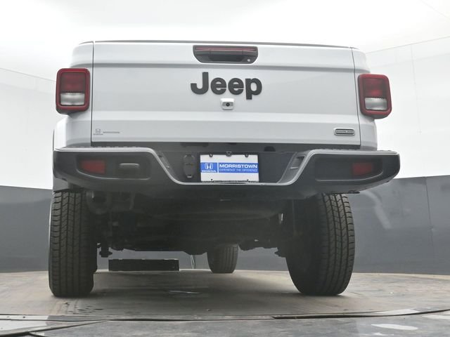 Used 2020 White Jeep Overland image 43
