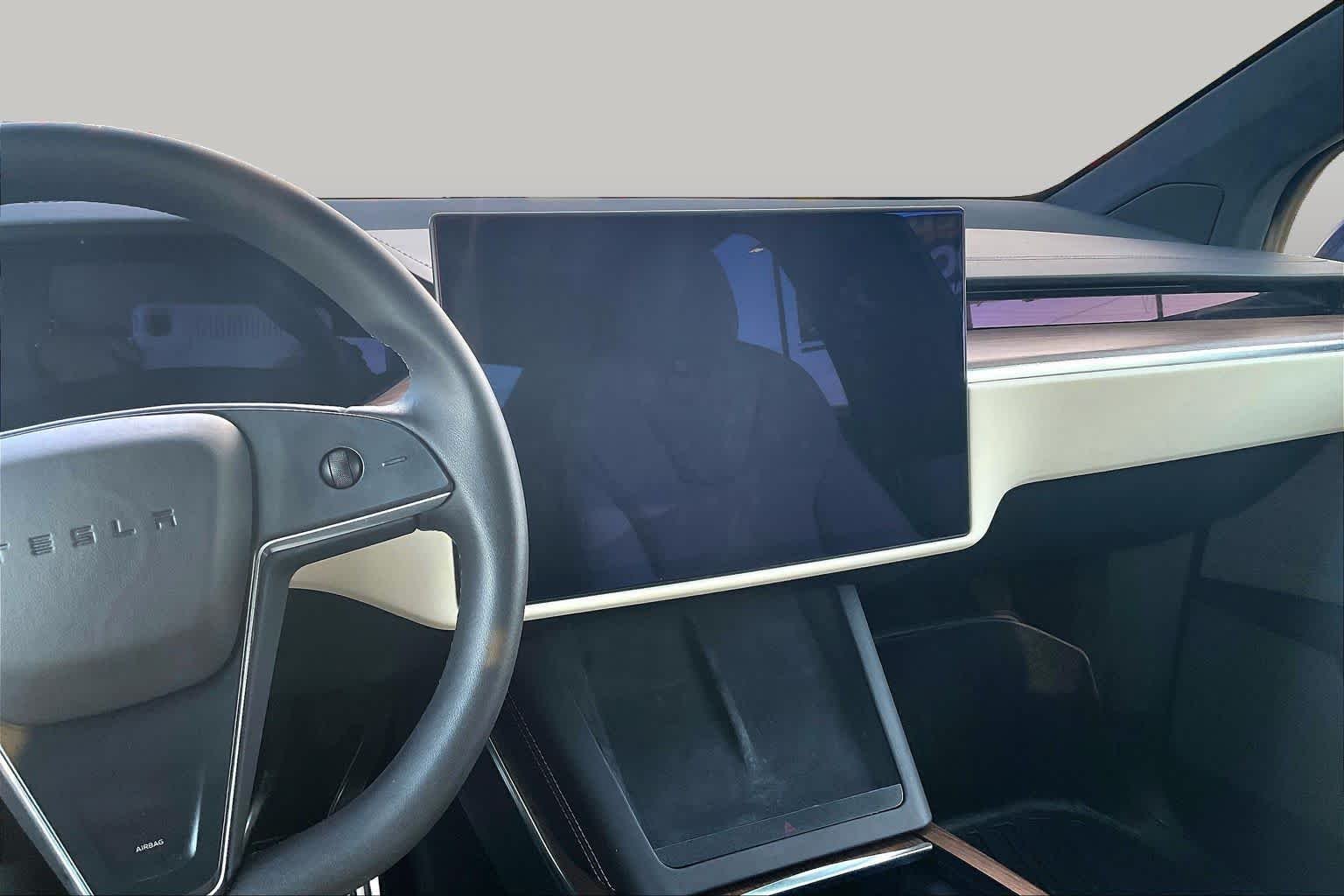 2022 Tesla Model X Long Range - Photo 6