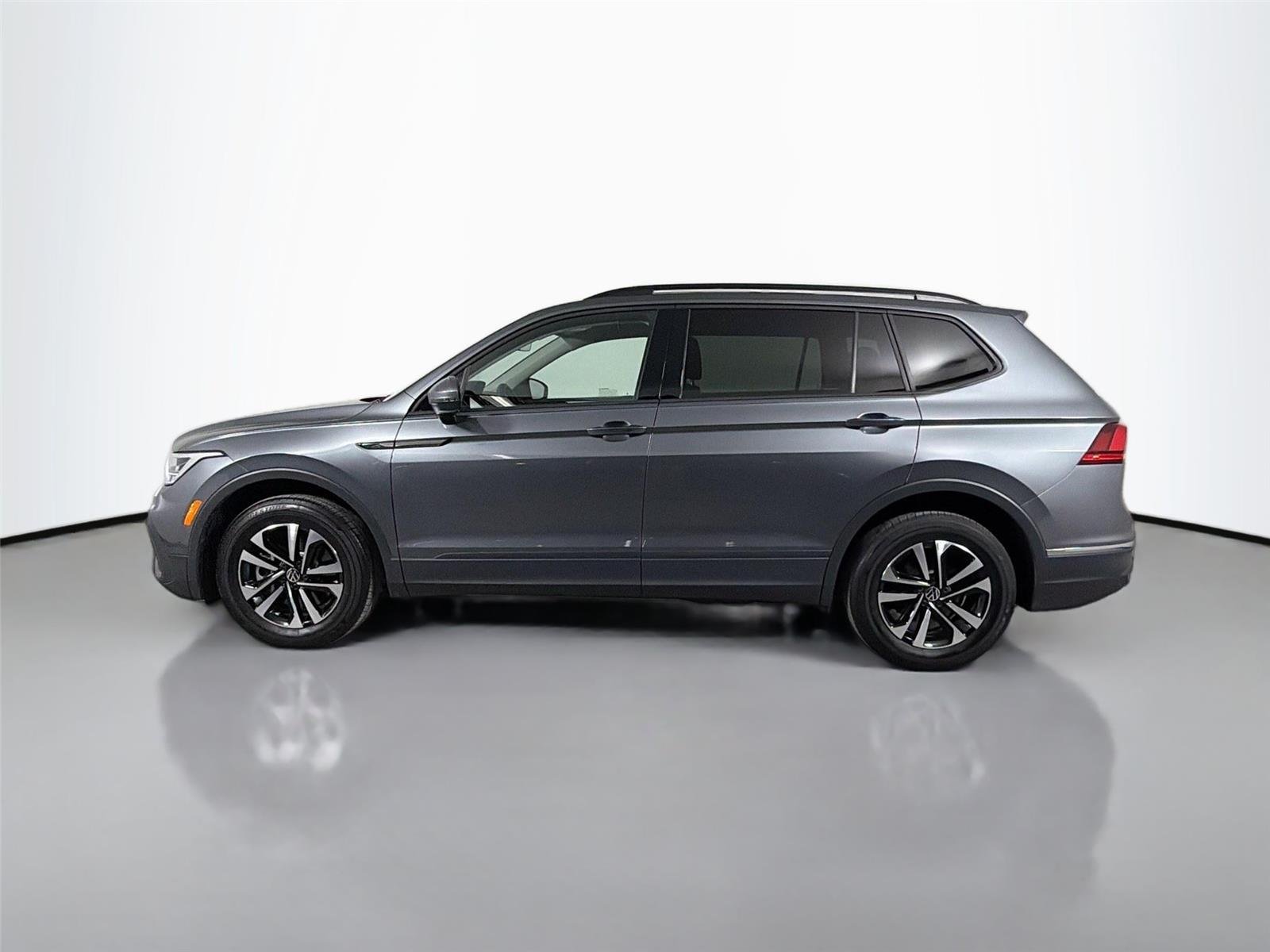 Certified Used 2024  Volkswagen S image 8