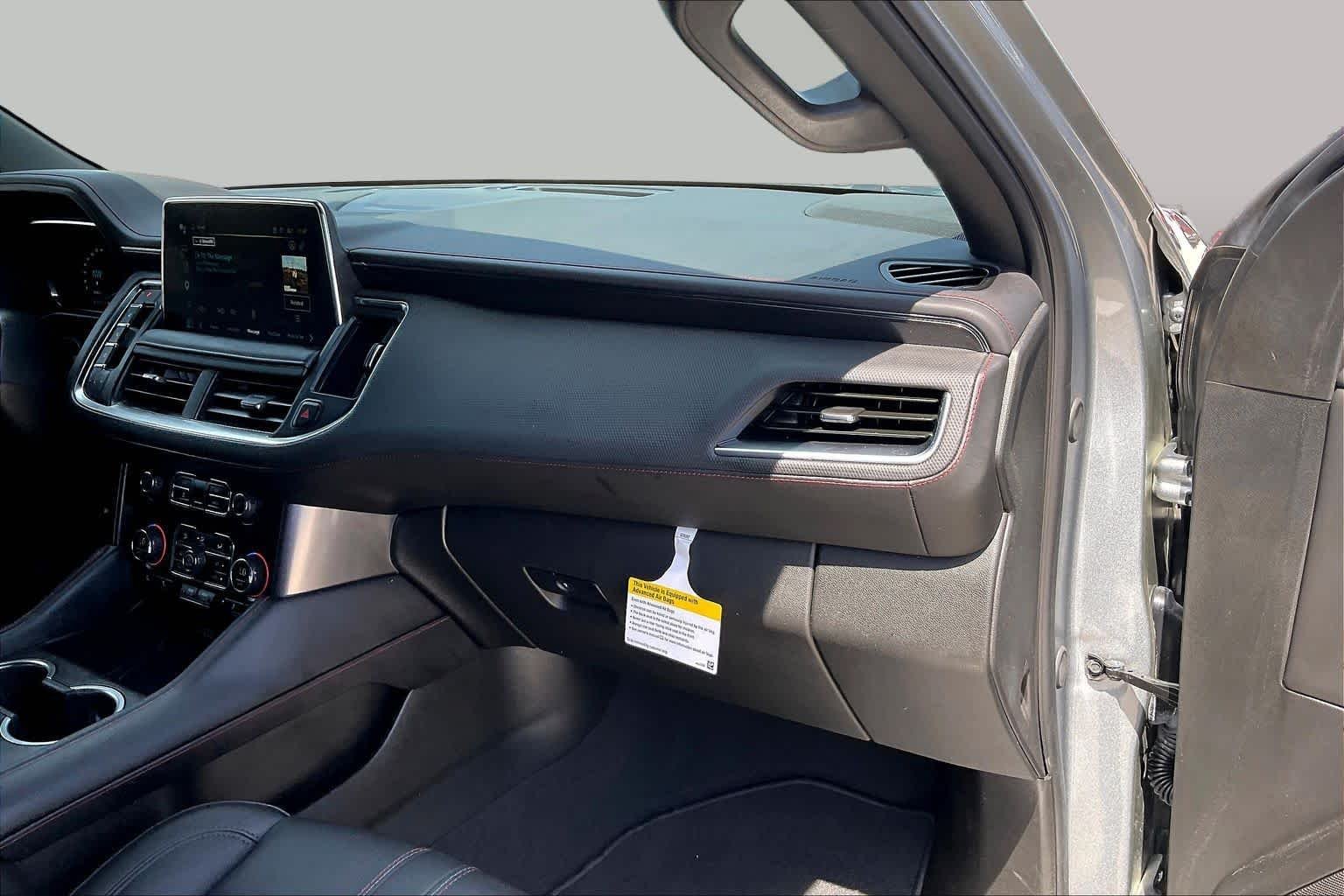 2024 Chevrolet Suburban RST - Photo 18
