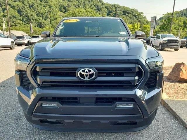 Used 2025 Underground Toyota SR5 image 4