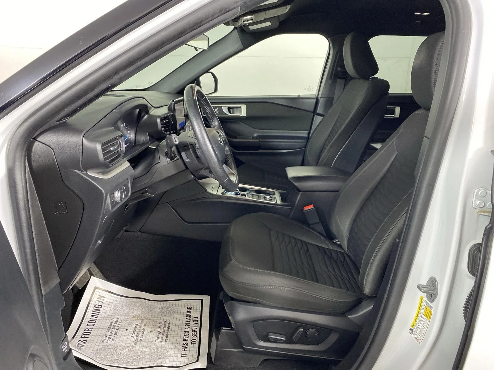 Used 2020 Oxford White Ford XLT image 7
