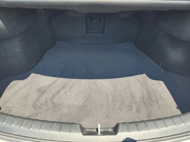 Used 2018 Snow White Pearl Kia Premium image 35