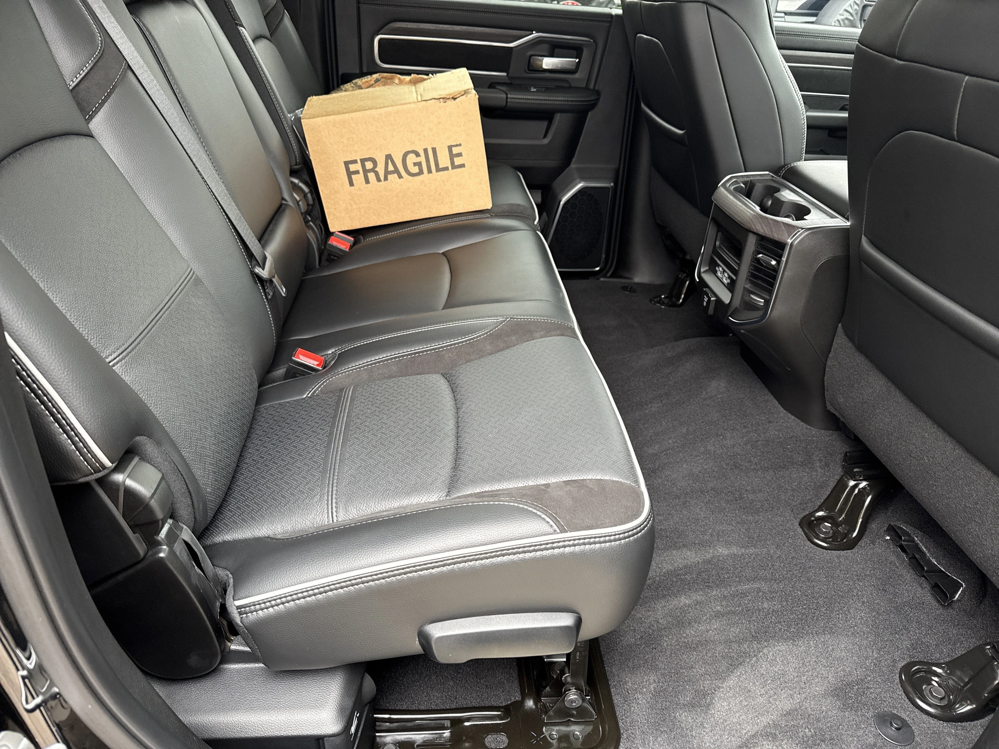 2025 RAM 2500 Laramie - Photo 17