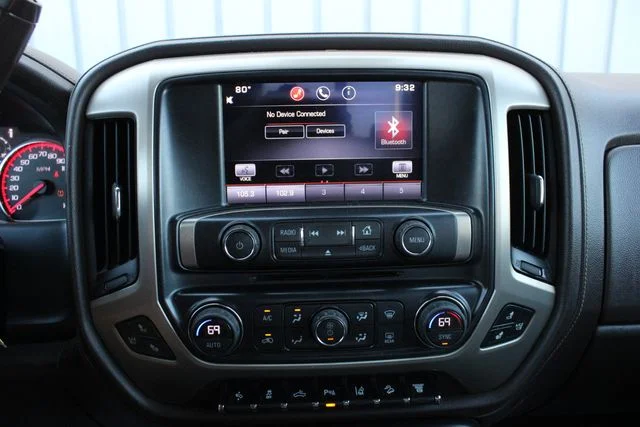 Used 2015 Blue GMC Denali image 15