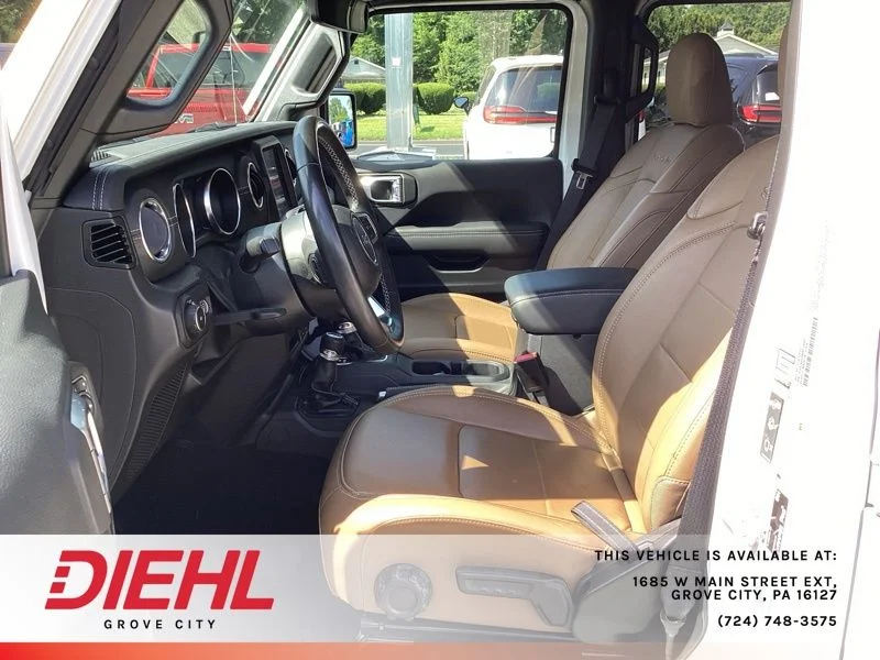 Used 2022 White Jeep Unlimited Sahara image 19