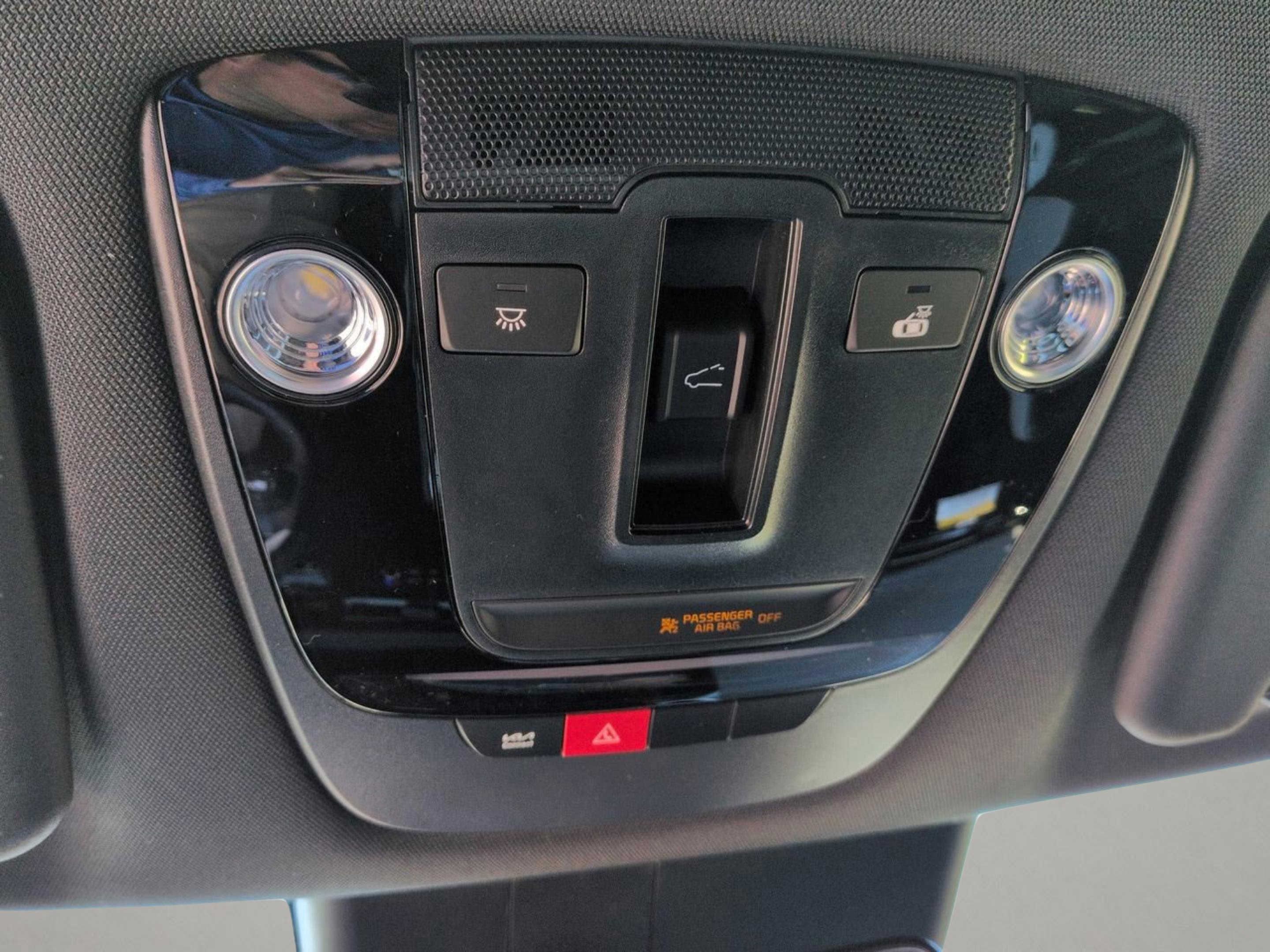 New 2026 Glacier White Pearl/Black Roof Kia GT-Line image 31
