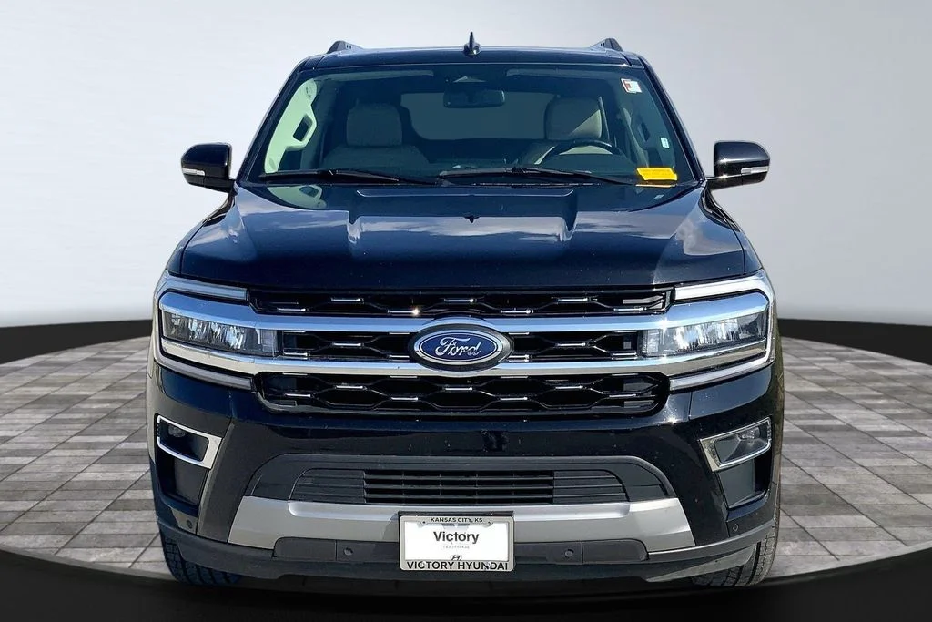 Used 2024 Ford Expedition Limited with VIN 1FMJU2A80REA48148 for sale in Kansas City