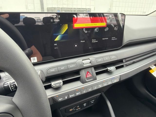 New 2026 Snow White Pearl Kia LXS image 15