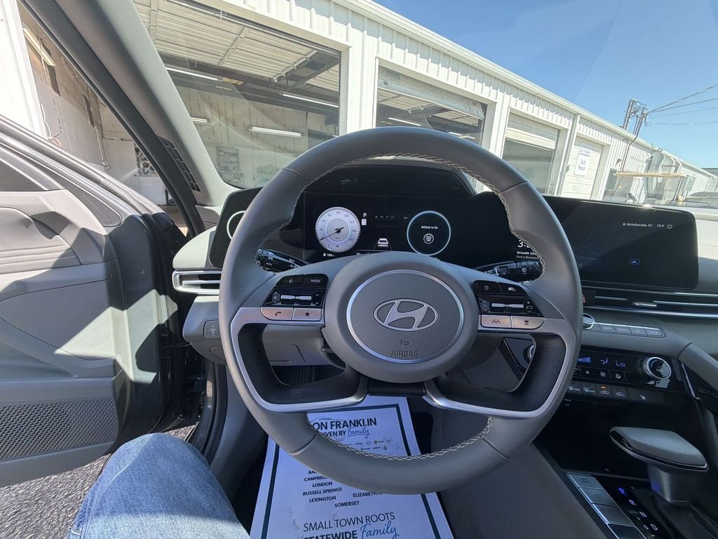 Used 2024 Gray Hyundai SEL image 14