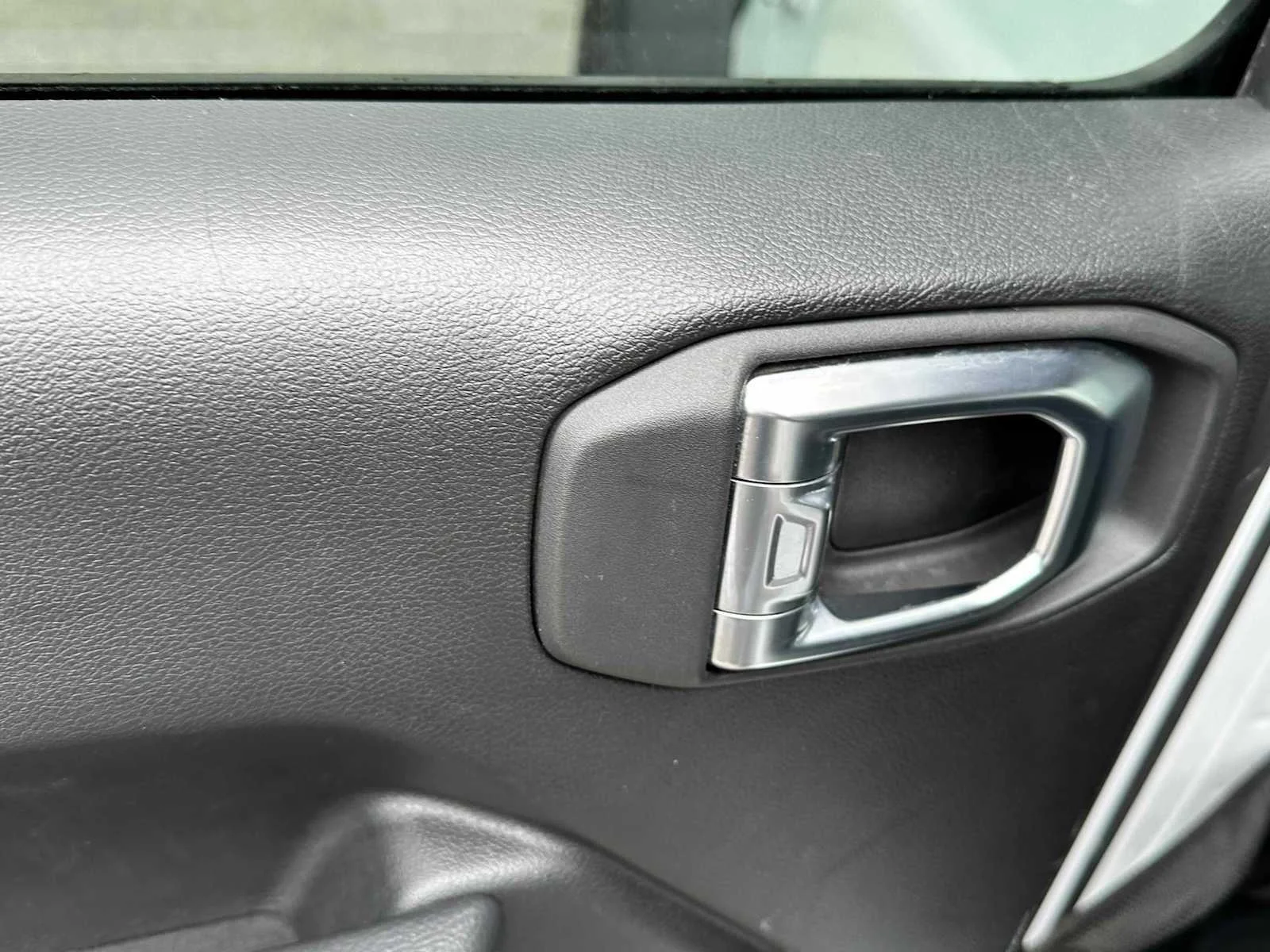 2025 Jeep Wrangler 4-Door Willys - Photo 10