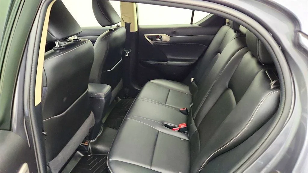 Used 2016 Nebula Gray Pearl Lexus 5dr Sedan Hybrid w/ Moonroof, Backup Camera & Seat Comfort Pkg image 20