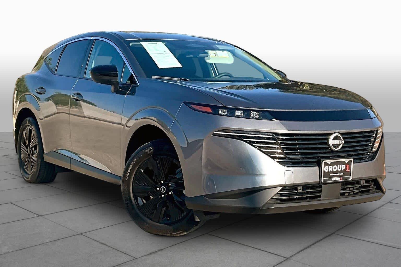 Used 2025 Gun Metallic Nissan SV image 3