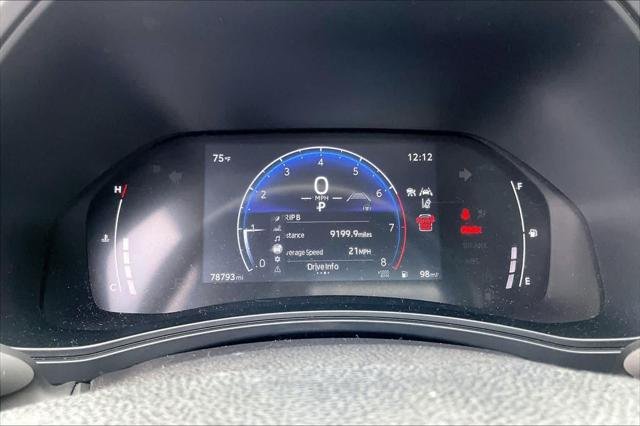 Certified Used 2025 WIND CHILL PEARL Toyota  image 26
