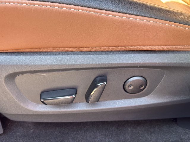 Used 2025 Blue Nissan Platinum image 14