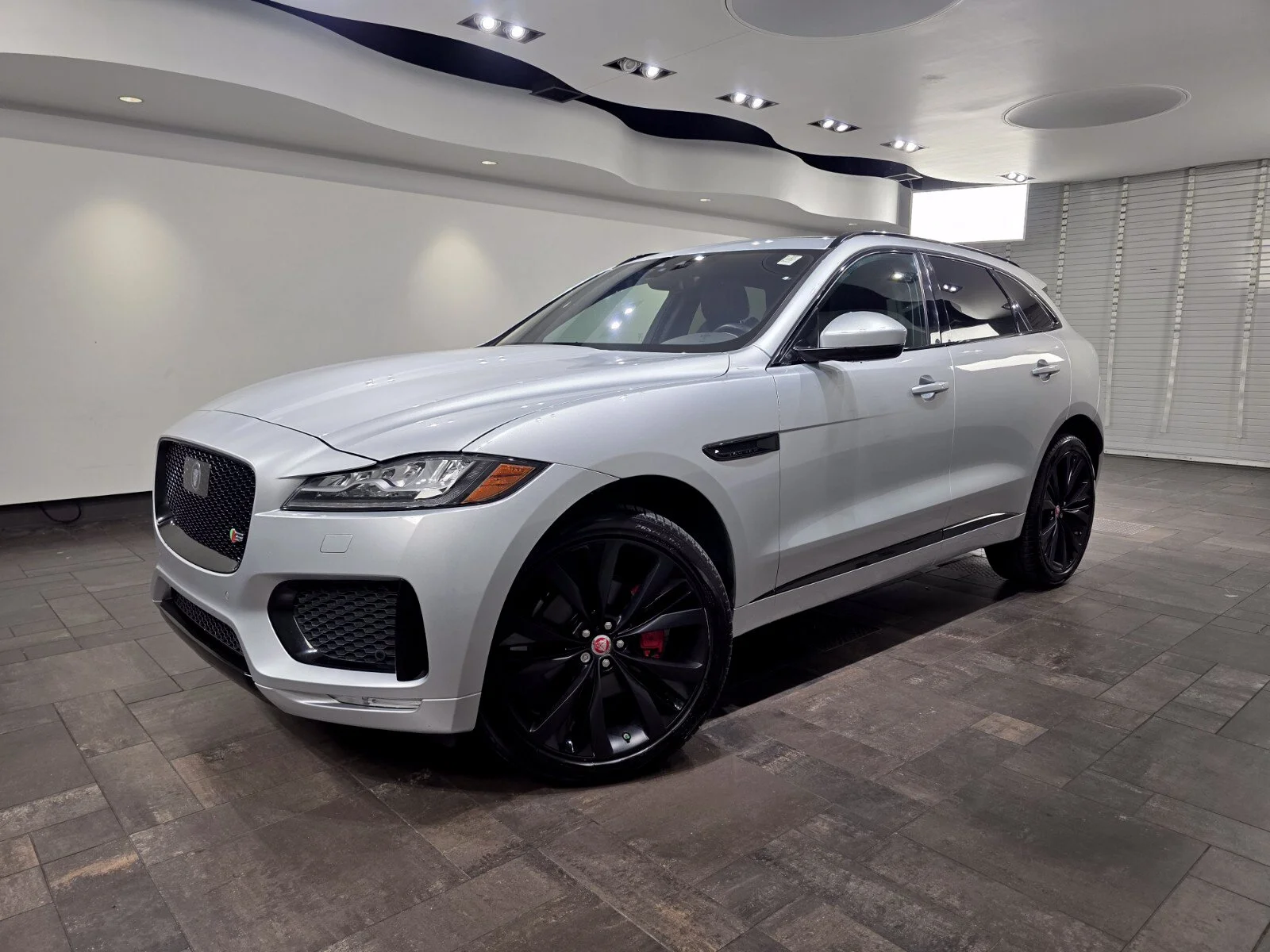 Used 2020 Indus Silver Metallic Jaguar S P380 image 1