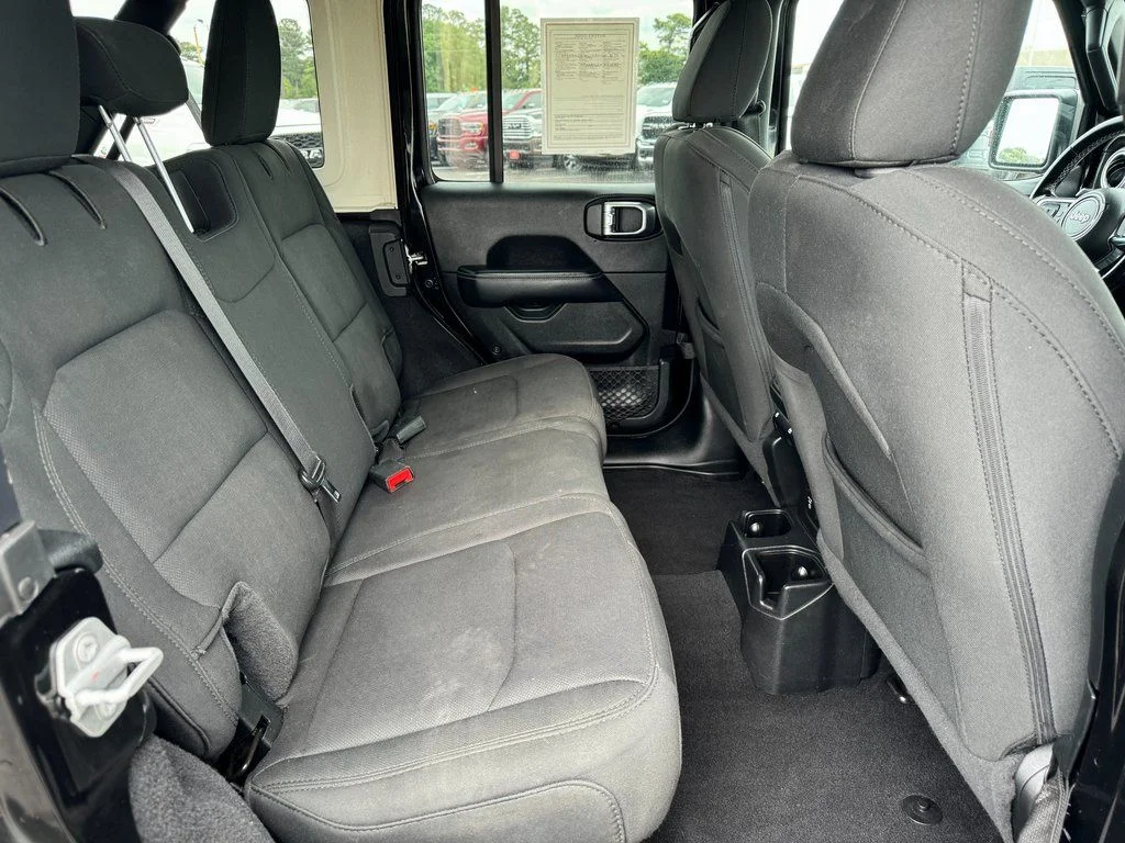 Used 2020 Black Jeep Unlimited Sahara image 20