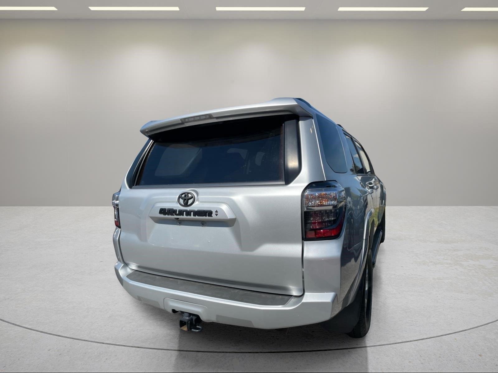 Used 2021 Classic Silver Metallic Toyota SR5 Premium image 12