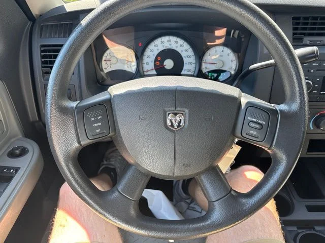 Used 2008 Red Dodge SXT image 17