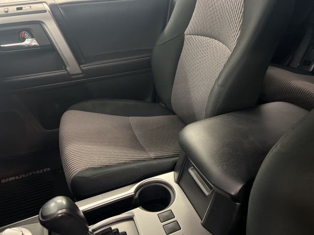 2018 Toyota 4Runner SR5 - Photo 33