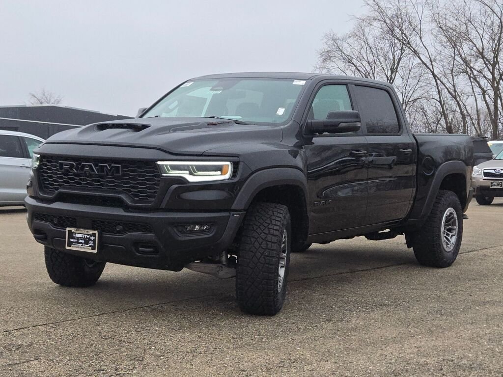 New 2026 Diamond Black Crystal Pearl-Coat Exterior Paint RAM RHO image 7