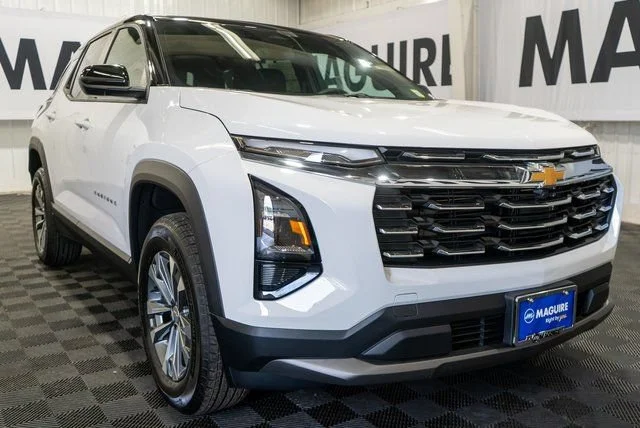 New 2027 Summit White Chevrolet LT image 4