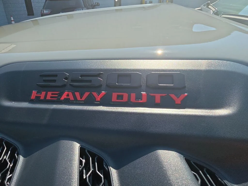 New 2026 Ceramic Gray Clear-Coat Exterior Paint RAM Laramie image 42
