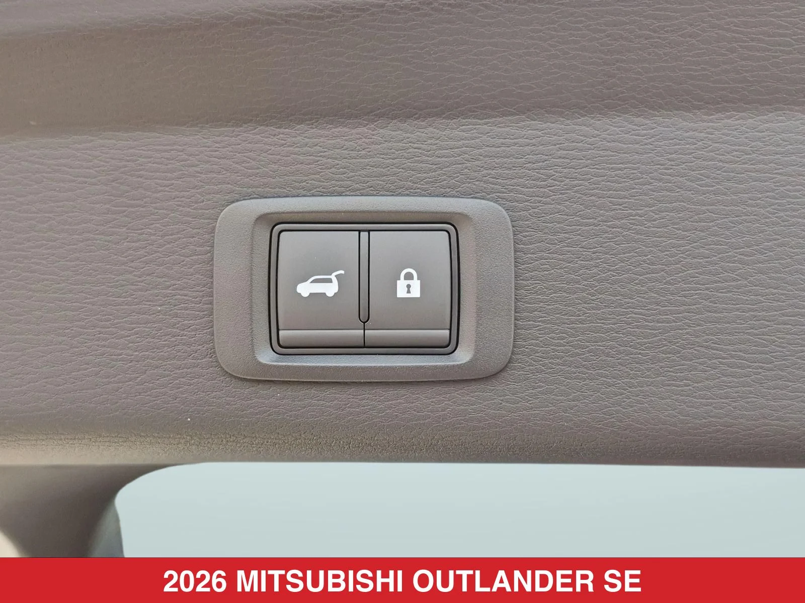 New 2026 White Mitsubishi SE image 26