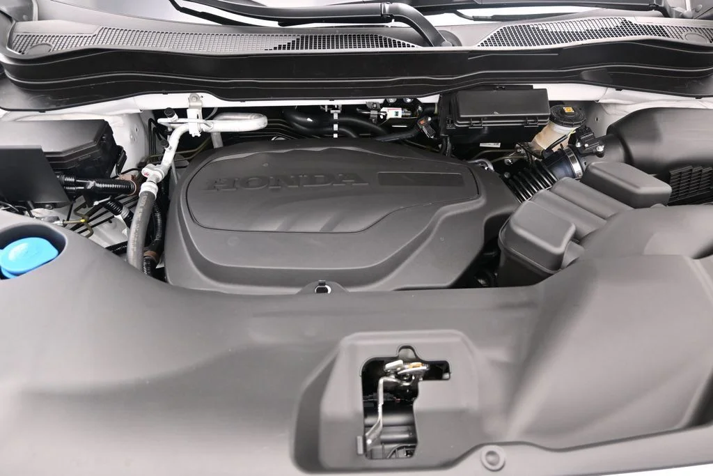 New 2026 Platinum White Pearl Honda RTL image 19