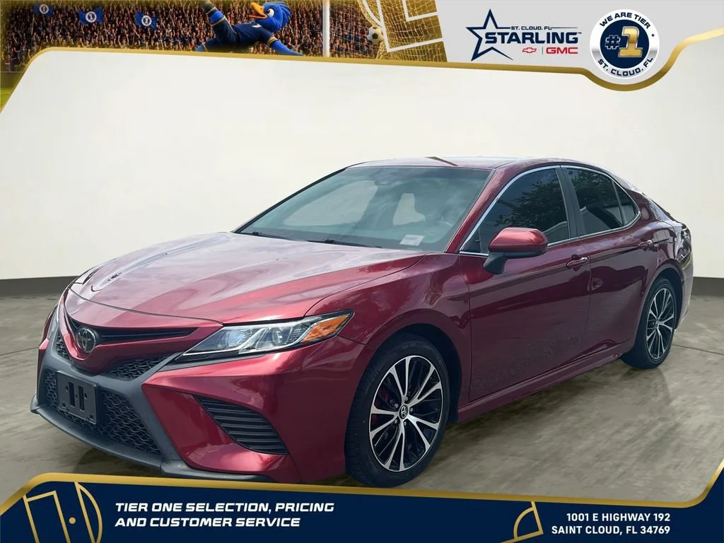 Used 2018 Red Toyota SE image 1