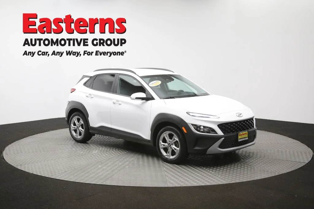 Used 2023 White Hyundai SEL image 47