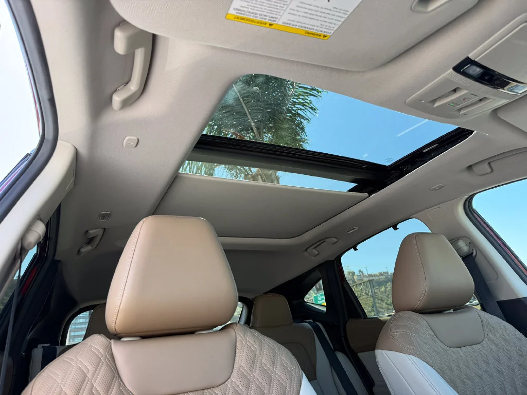 Used 2026  Nissan Platinum image 17