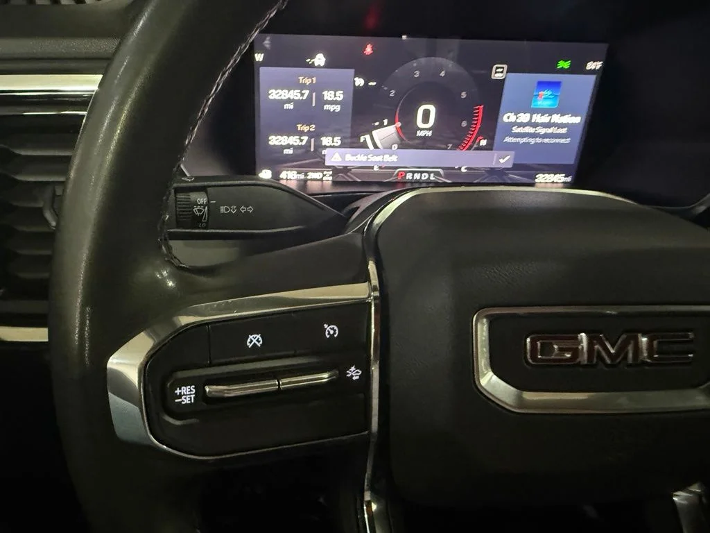 Used 2024 Onyx Black GMC Elevation image 15