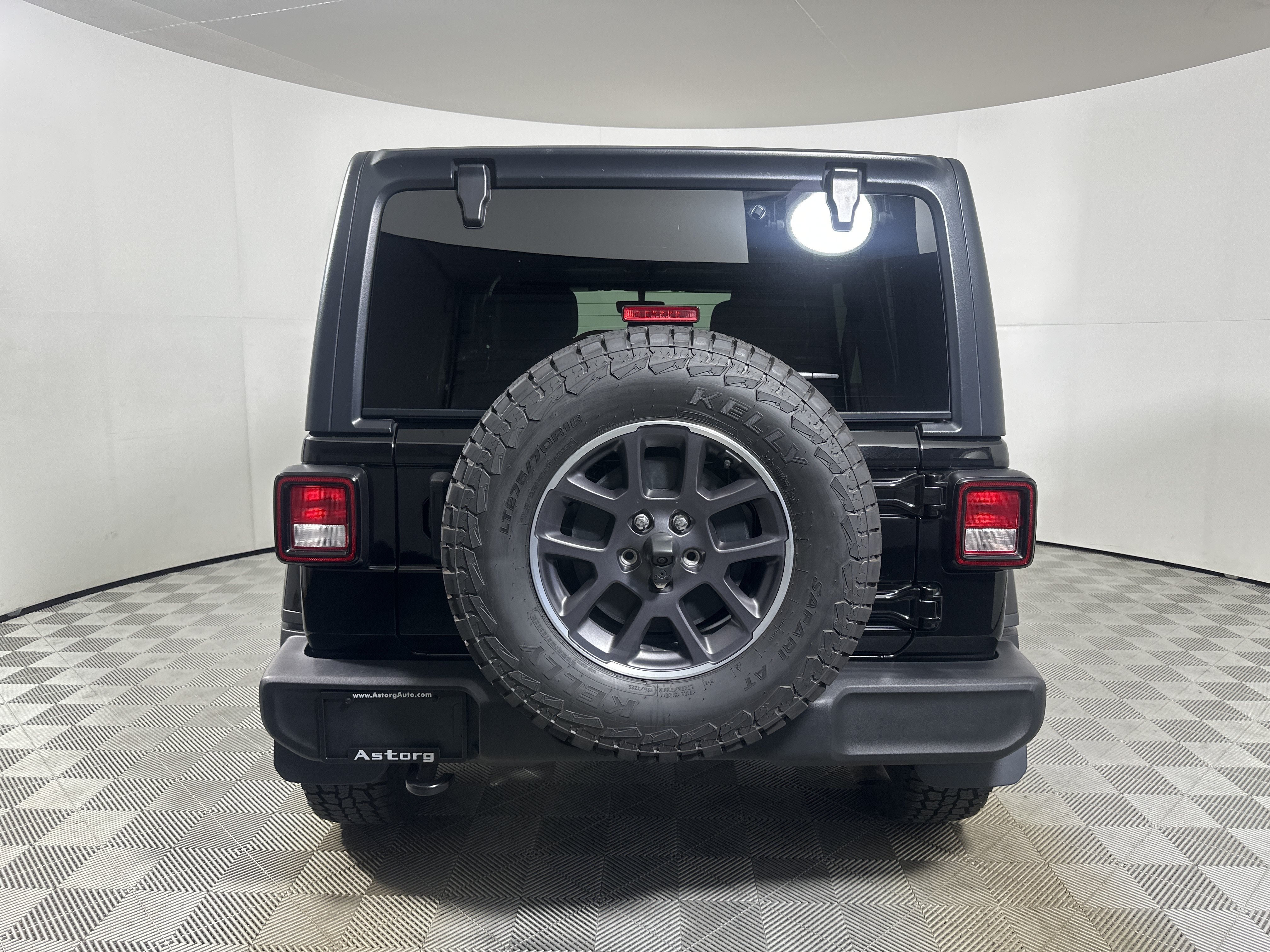 Certified Used 2021 Black Clearcoat Jeep Unlimited 80th Anniversary image 6