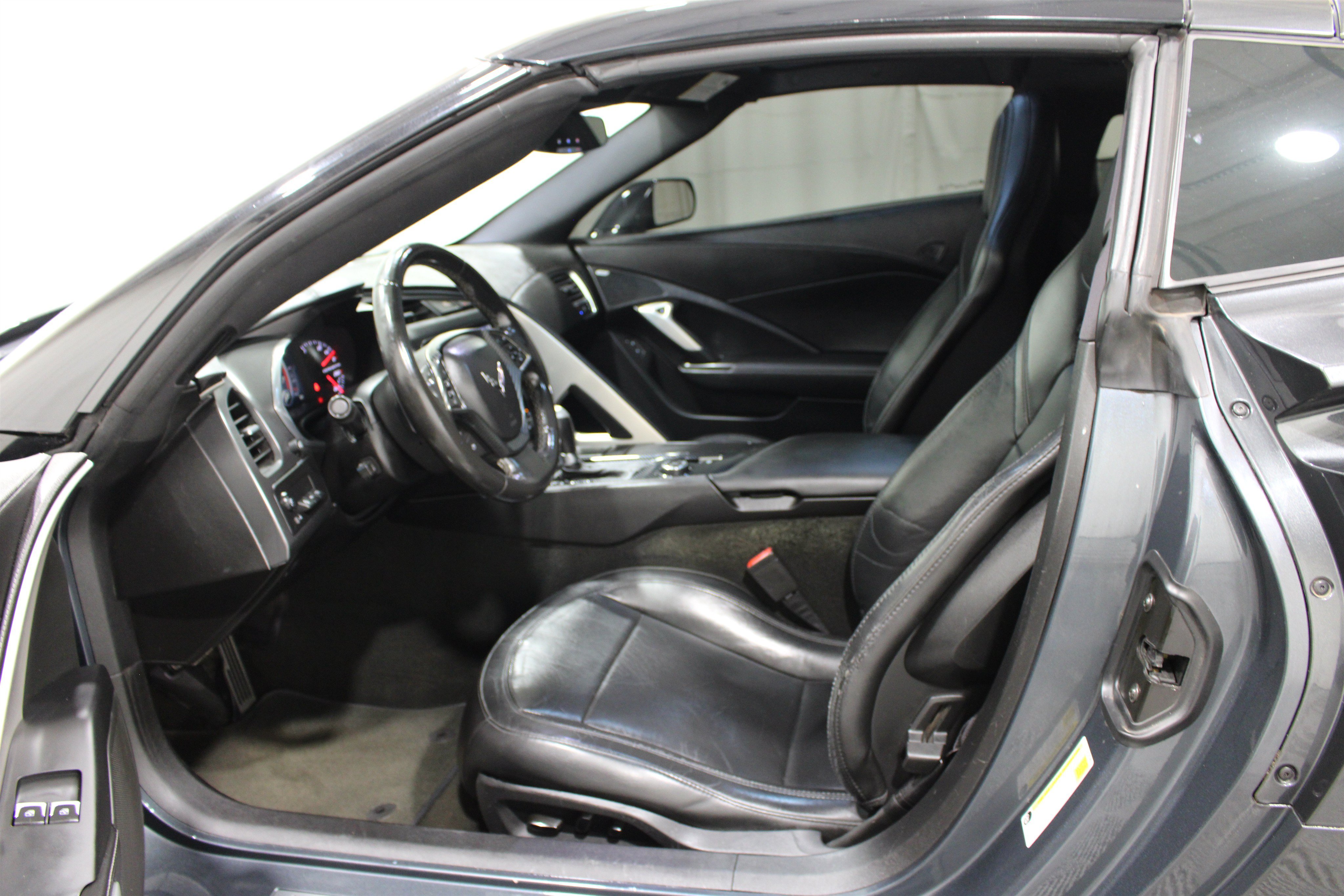 Used 2014 Cyber Gray Metallic Chevrolet Z51 2LT image 2