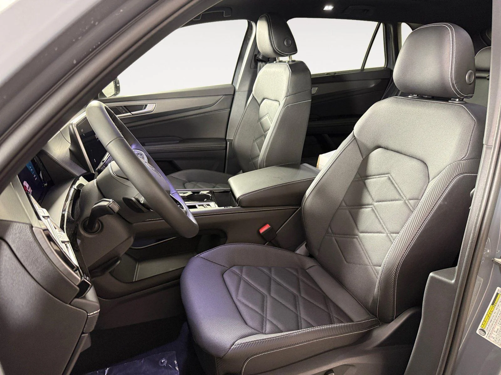 New 2026 Pure Gray Volkswagen 2.0T SE w/Technology image 7