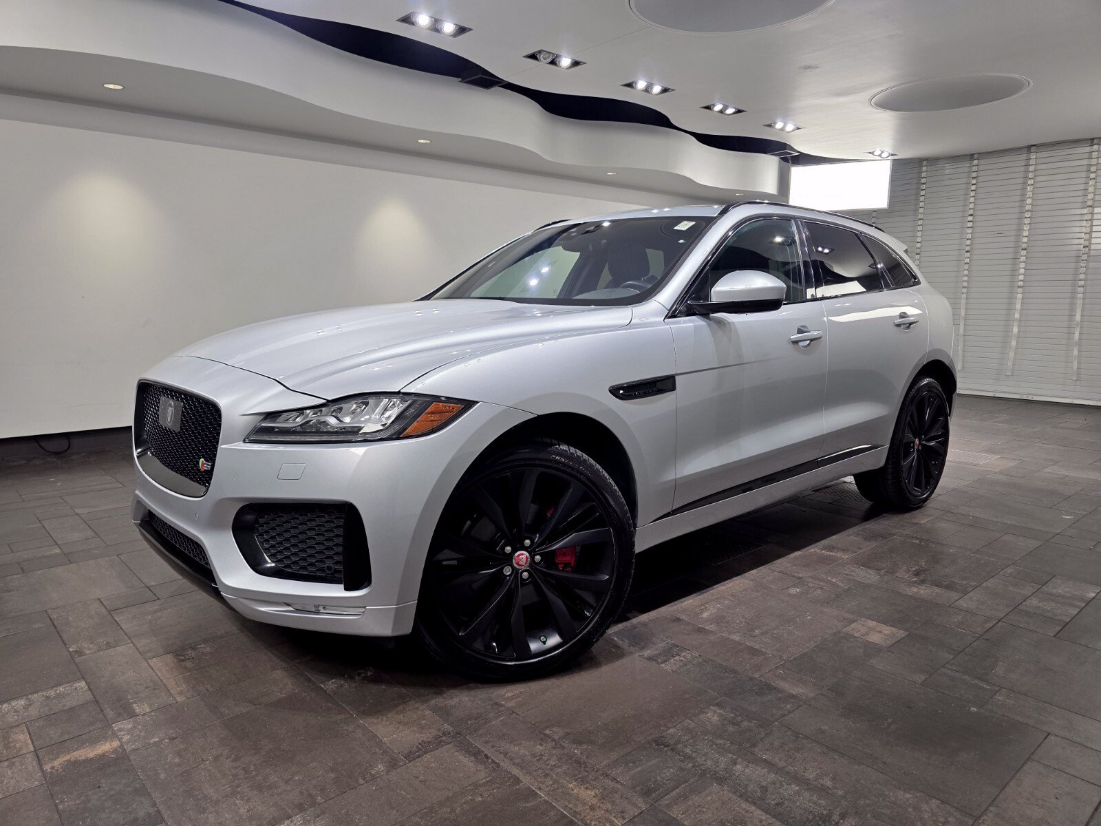 2020 Jaguar F-PACE S AWD's photo
