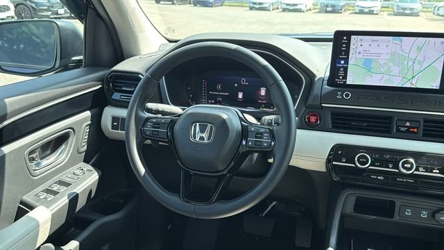Used 2026 Obsidian Blue Pearl Honda RTL image 26