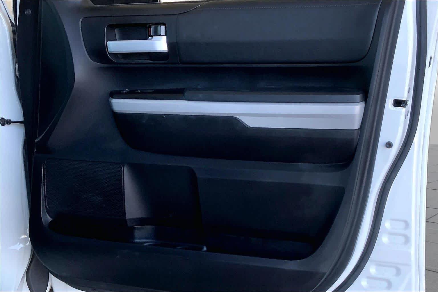 Used 2021 Super White Toyota SR5 image 22