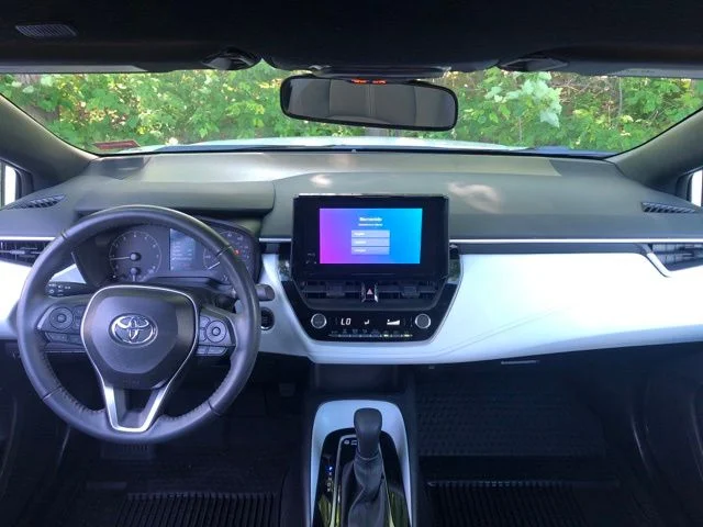 Used 2024 Ice Toyota SE image 21