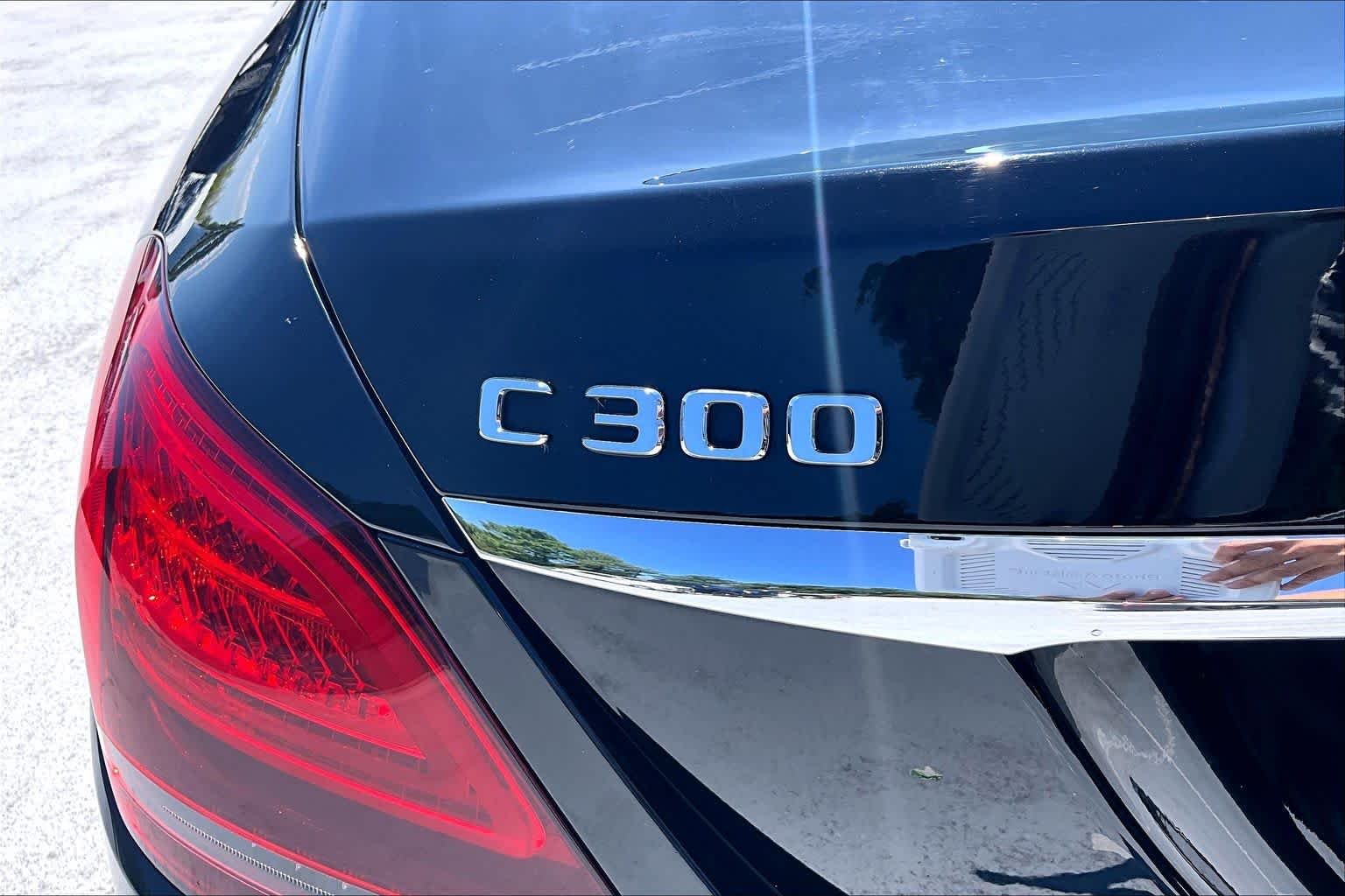 Used 2019 Obsidian Black Metallic Mercedes-Benz C 300 image 30