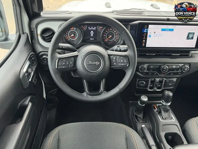 Used 2025 White Jeep Sport S image 13