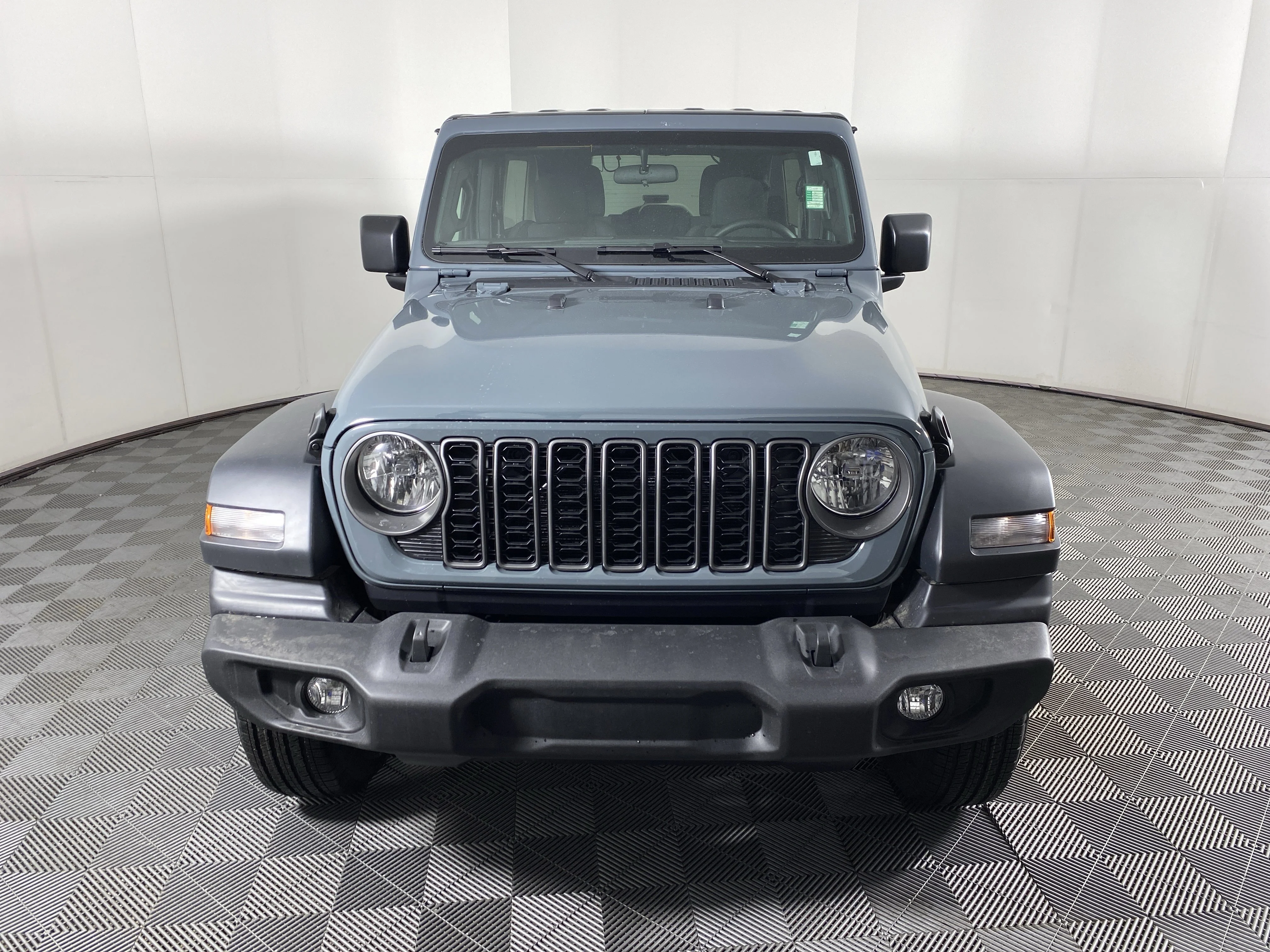 New 2026 Anvil Clear-Coat Exterior Paint Jeep Sport image 9