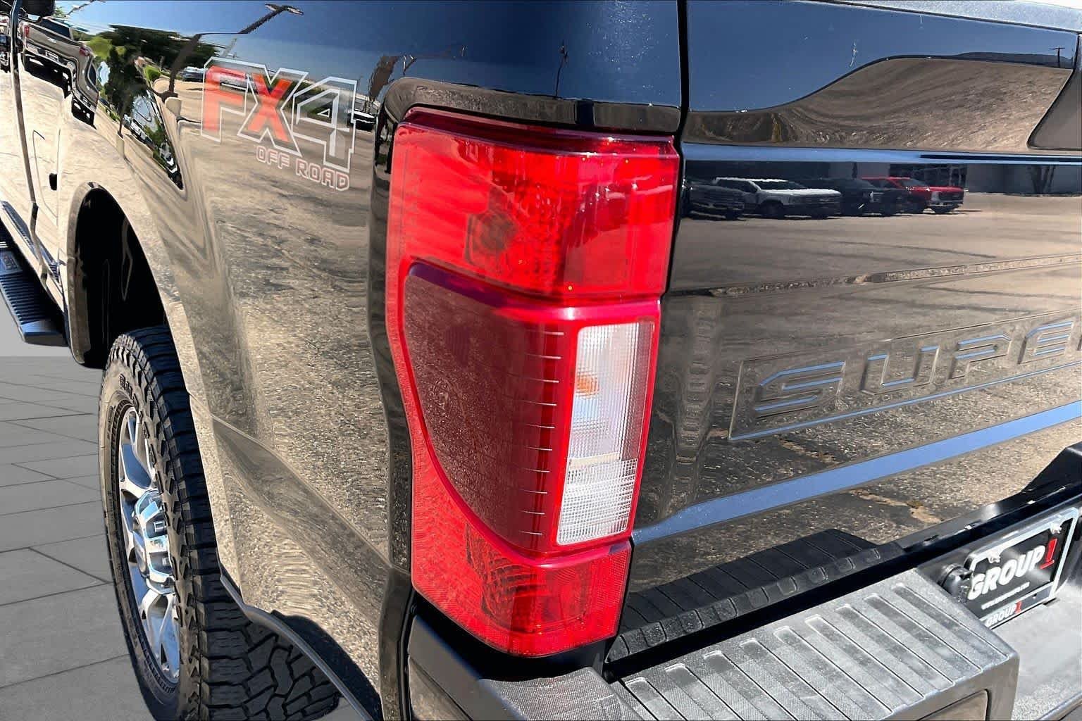 Used 2022 Agate Black Ford LARIAT image 27