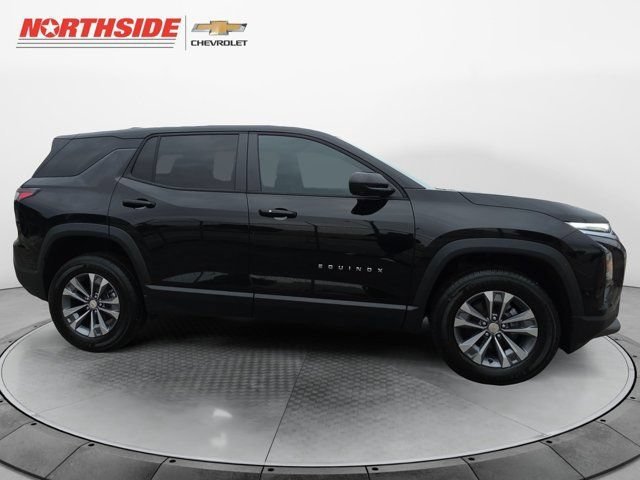 2027 Chevrolet Equinox LT - Photo 9
